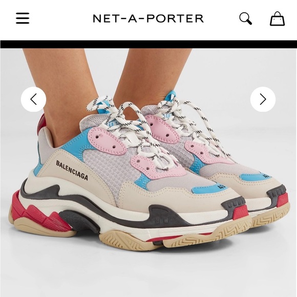 NEW Balenciaga Triple S Sneakers Size 37 - Picture 4 of 4